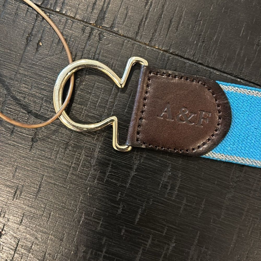 New Abercrombie & Fitch A&F Vintage Stretch Genuine Leather Blue Belt Old Stock​ - Picture 5 of 10